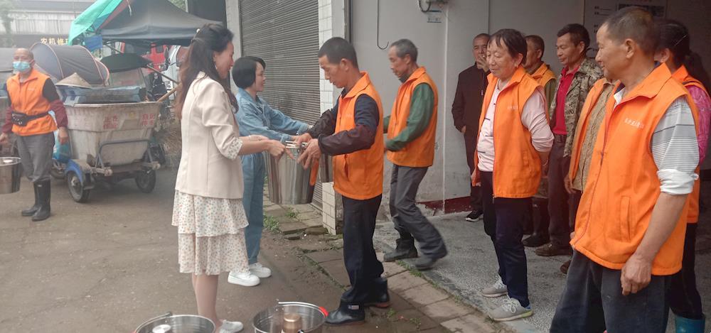 fc315fe755b6448ba33c0a960a24dc26.jpg