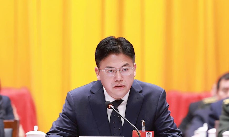 市八届人大四次会议胜利闭幕