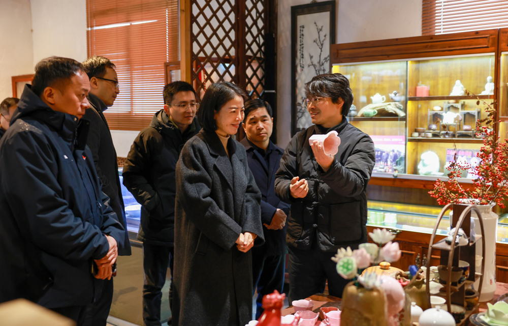 鲁晓凤带队开展非物质文化遗产保护传承立法调研