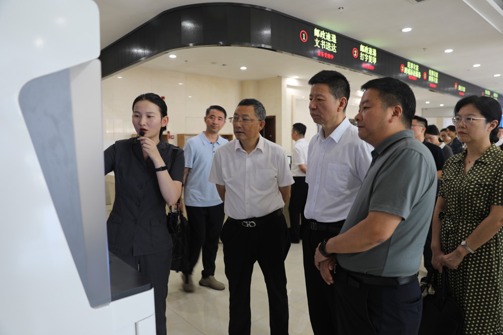 省人大常委会调研组来常调研人民陪审员、民事执行及综治中心运行工作